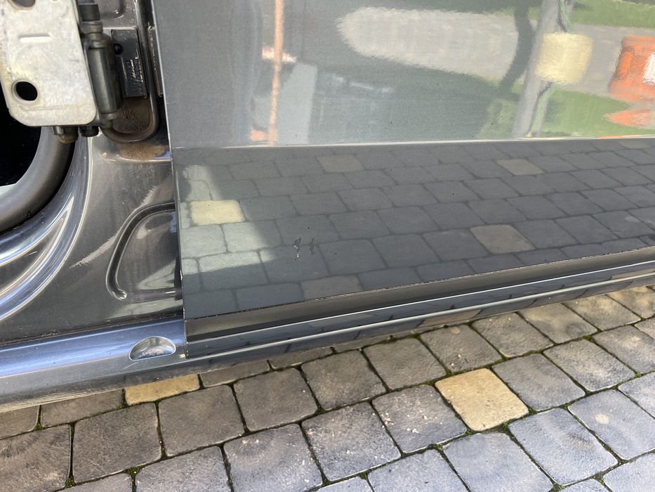 LK7X передня права дверка передні праві двері VW Passat B7 Європа