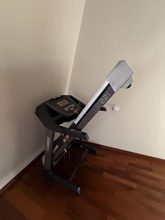Bieżnia profesjonalna HAMMER LR22i