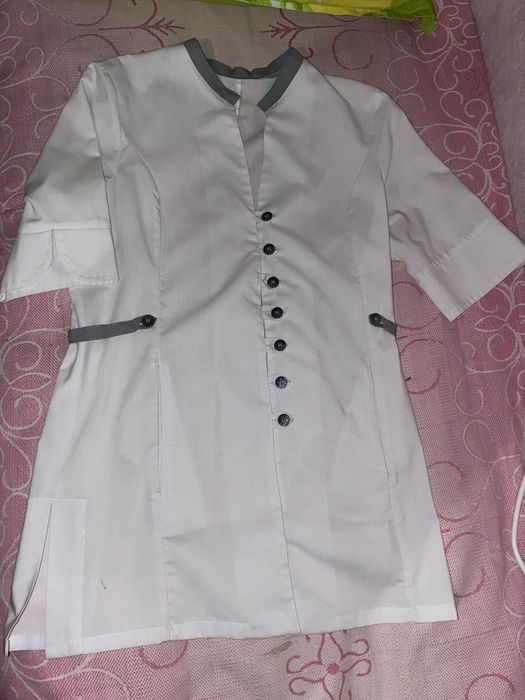 Медицинская кофта