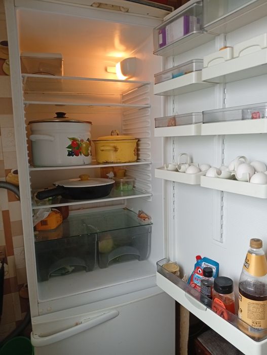 Продам холодильник