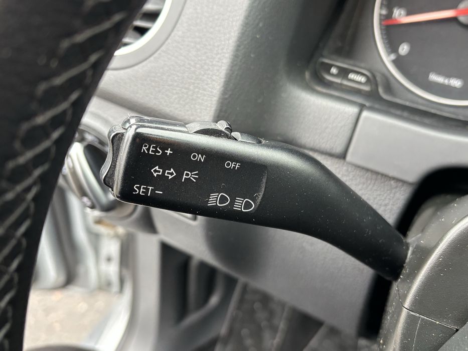 Volkswagen golf plus 1.6л