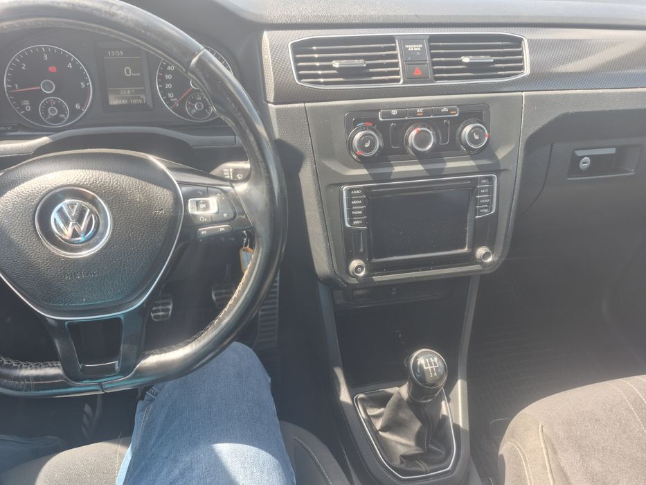 Caddy Alltrack 2.0 TDI manual