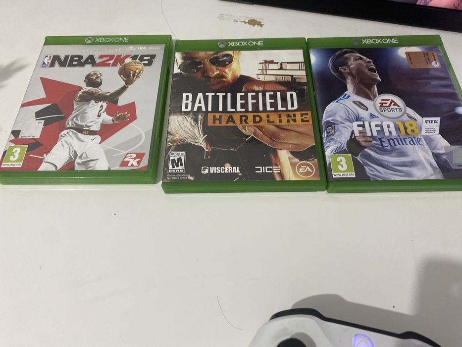 Xbox one s edicao expecial militar com 3 jogos e 1 comando