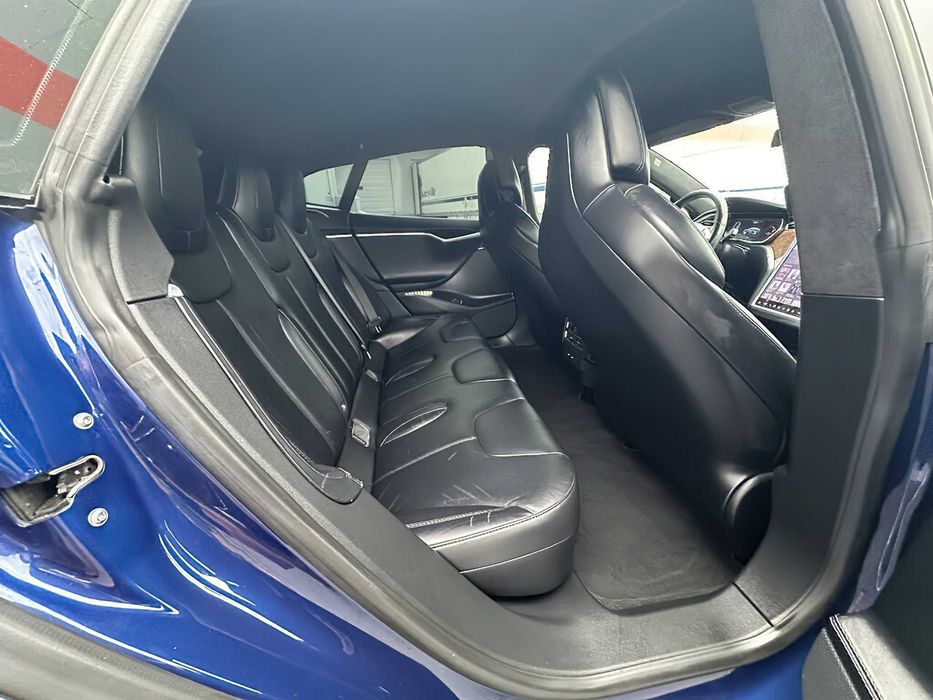 Tesla Model S P100D      2016