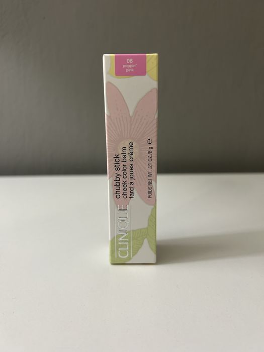 Clinique róż w sztyfcie 06 poppin’ pink chubby stick cheek color balm