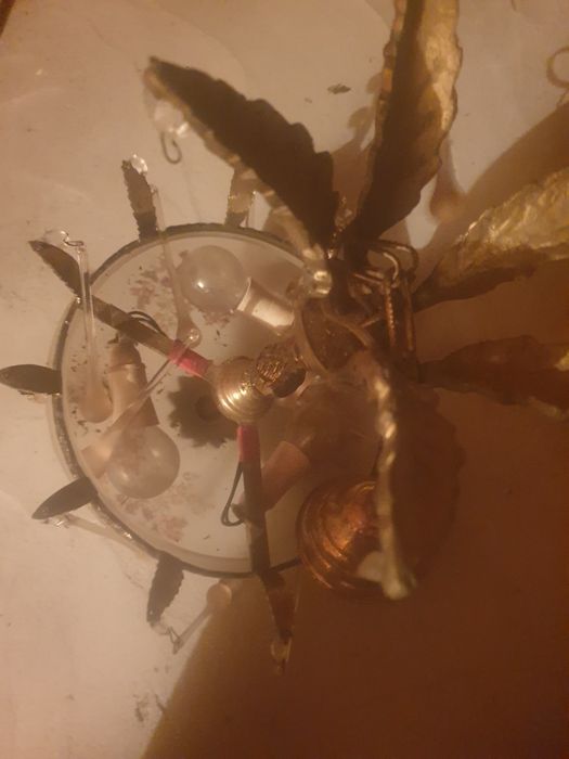 Vendo candieiro para desocupar