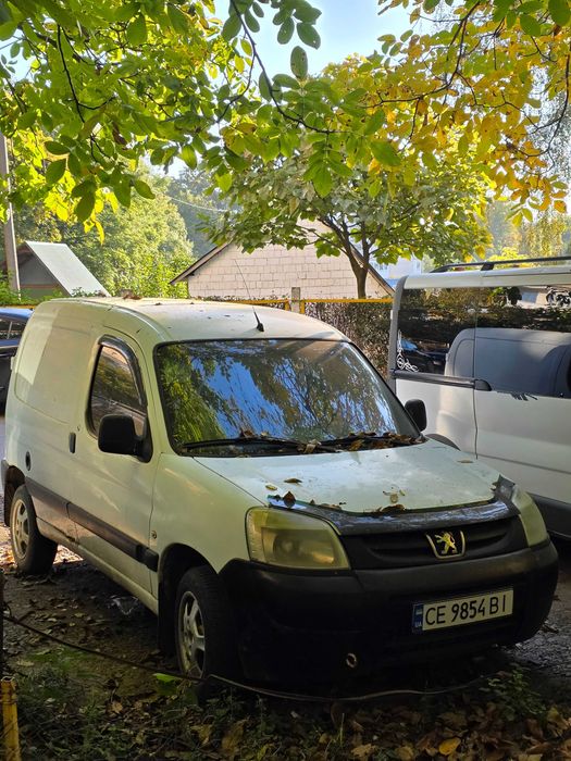 Продам авто під відновлення або розборку
