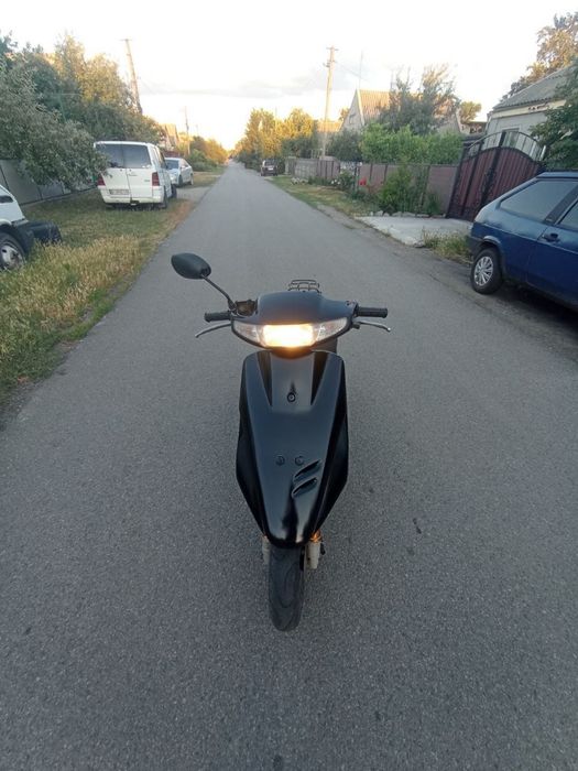 Продам скутер хонда дио, шлем, і телефон