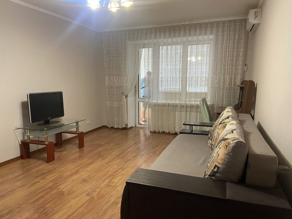 Хороша 1к 45кв , Тютюнника 54; м Либідська пішки, Оушен Плаза