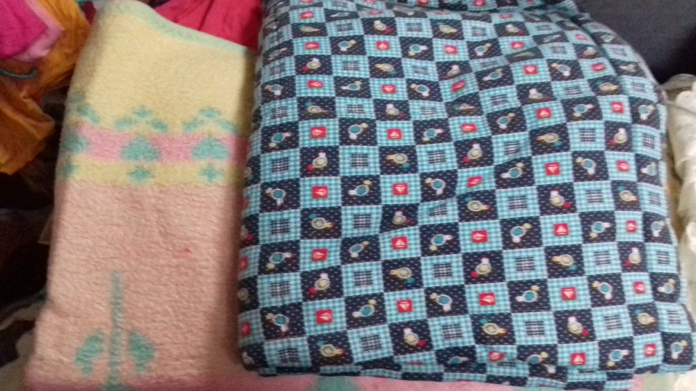 Edredons + mantas+ ninhos