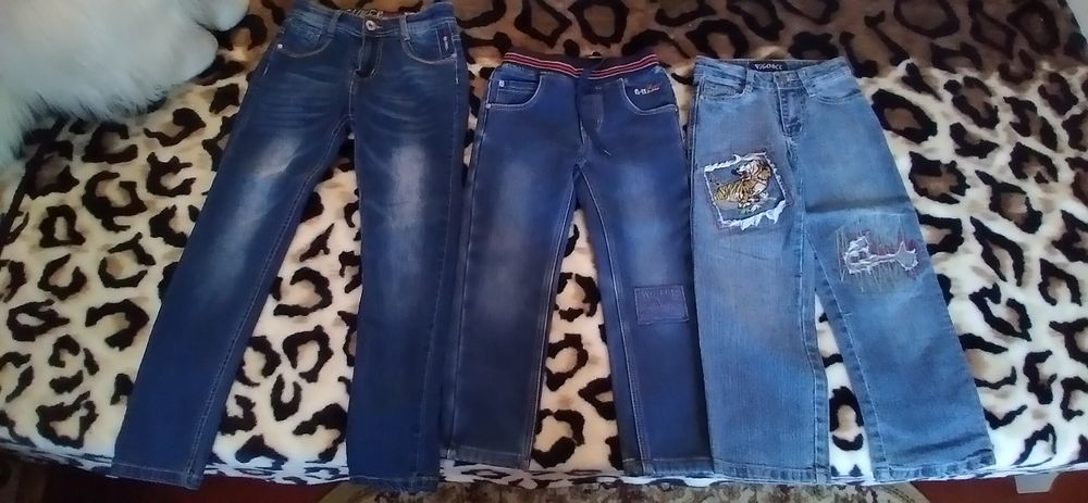 Продам джинсы на мальчика