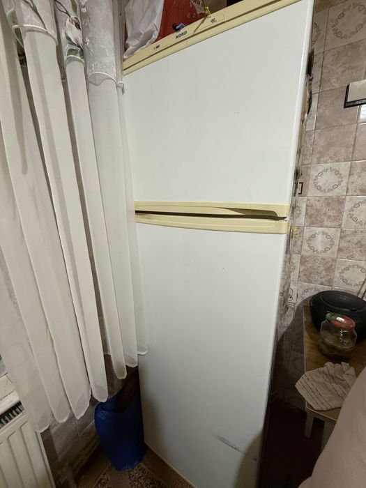 Холодильник. Норд двокамерний. Висота 180 см.