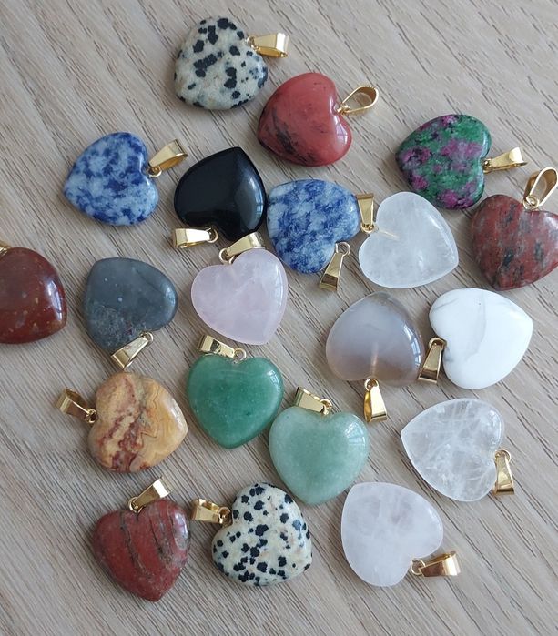 Прикраси з натурального каменю. Кулони