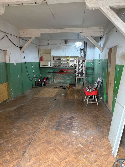 Duży garaż (32m2) w centrum miasta