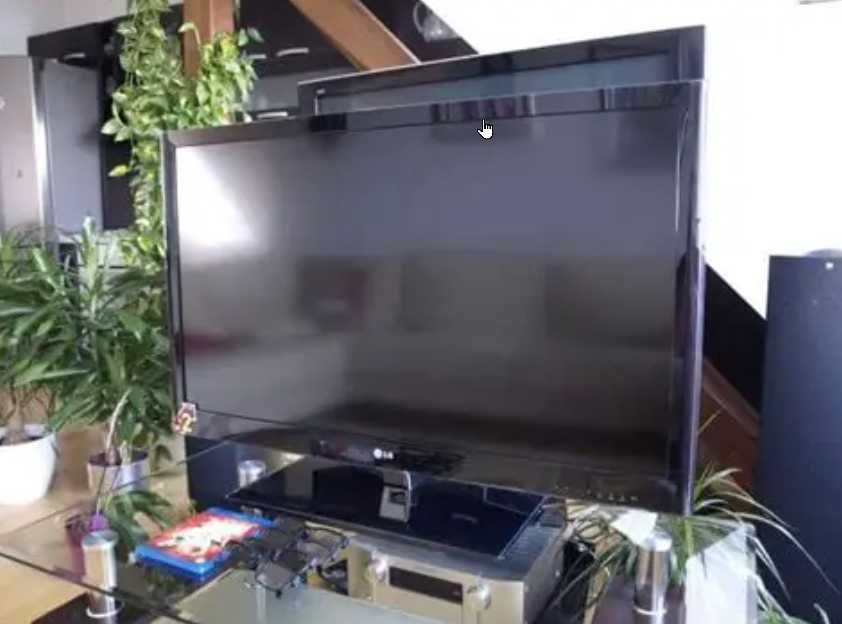 Telewizor LG 42'' stan bardzo dobry + pilot - mogę dostarczyć na miejsce !