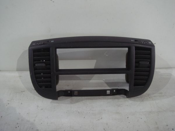 Tubo Central Ventilação Painel Nissan Micra Iii (K12)