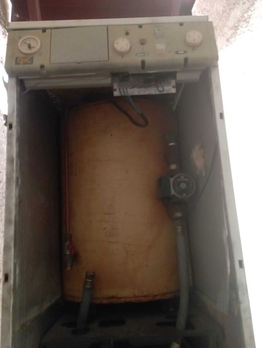 Caldeira a gasóleo com depósito em inox