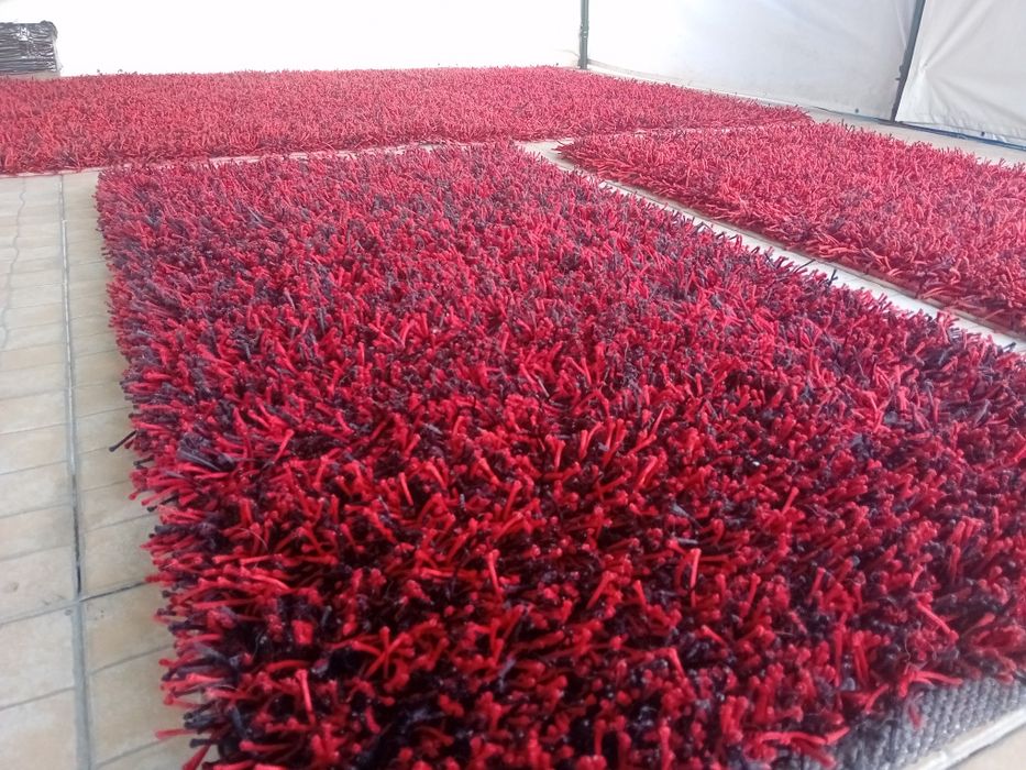 Carpete Sala / Hall - Vermelha e Preta