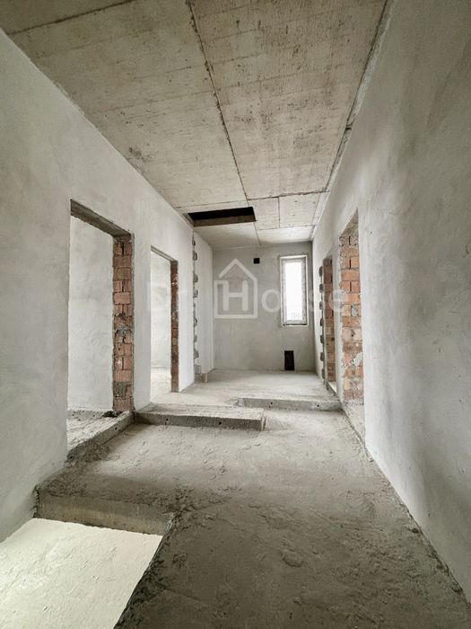 Продаж котеджів у с. Конопниця — всього 7 хвилин до Львова