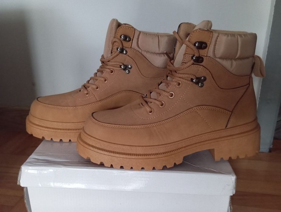 Nowe botki, trapery