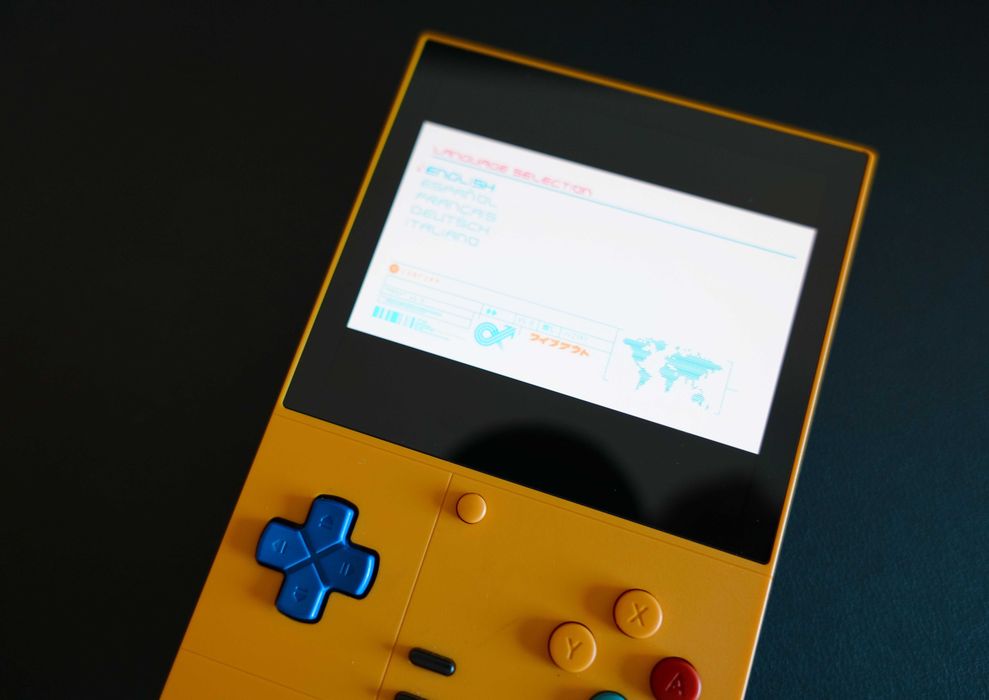Retroid Pocket Classic PKM Yellow