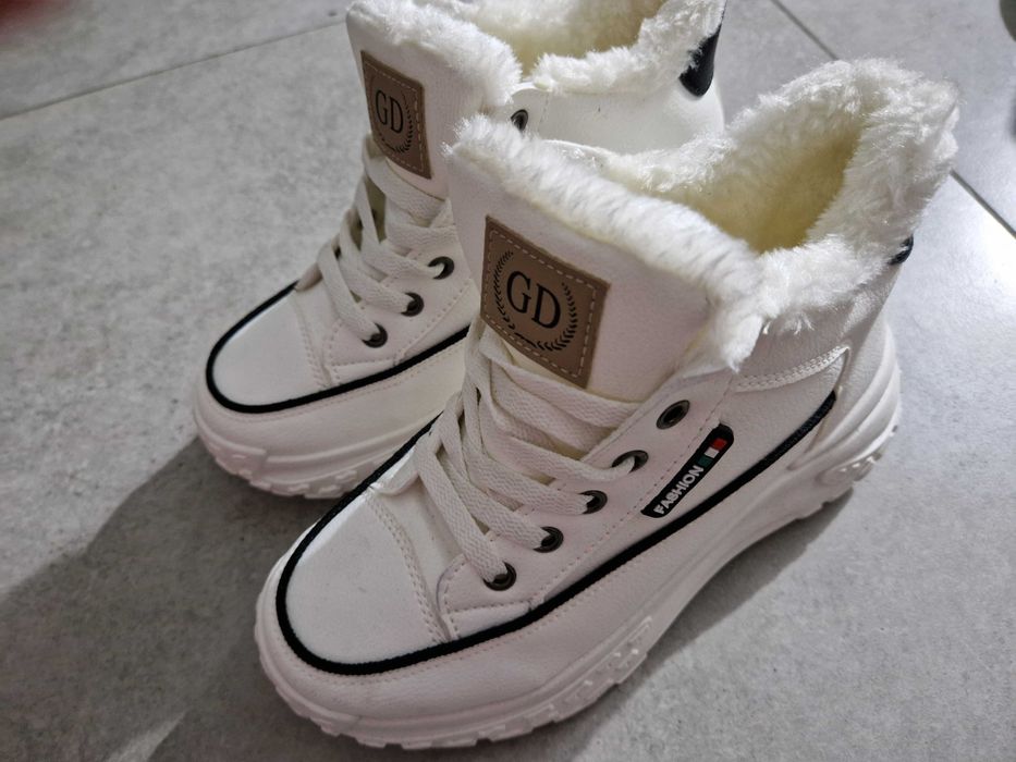 Buty ocieplane rozmiar 37