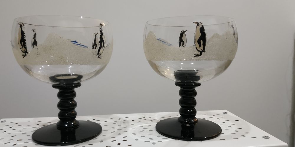 Vintage - Copos serviço mais 70 anos. motivo pinguins