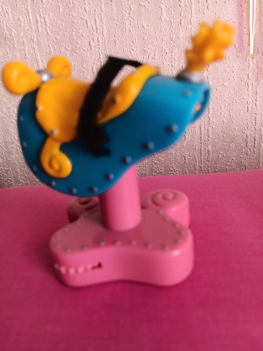 Laleczka Eskimoska i 2. z bajek mini Bratz ooplus bujaczek