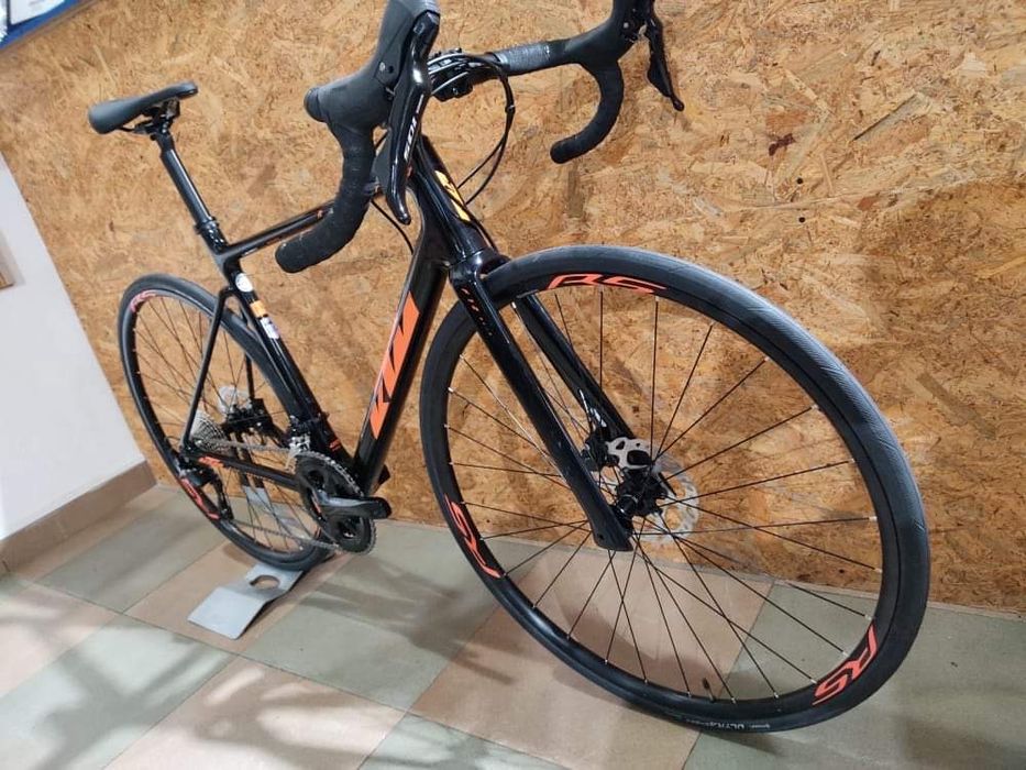 Vendo Bicicleta de  Estrada Ktm Revelator Alto 2021