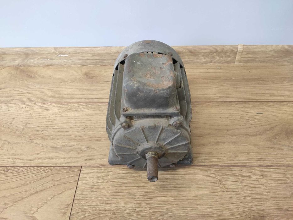 Silnik Elektryczny 1,1 kW | 1400 obr/min 3 fazy (380V) SZJe 14b TAMEL