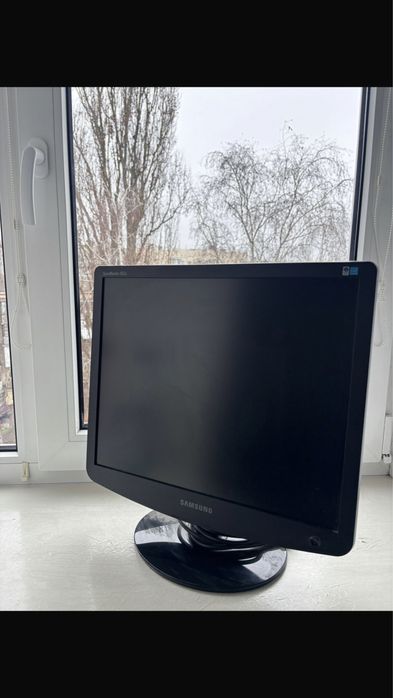 Монітор Самсунг 932в