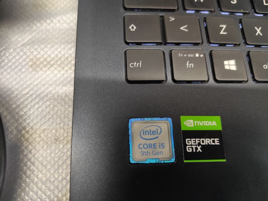 Computador ASUS x571g bom para Gamer