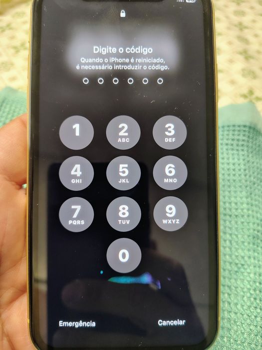 iPhone XR 128G Bom estado