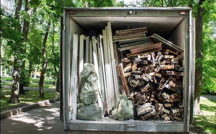 Вивіз сміття мотлоху гілок Вантажники Конопниця та інш