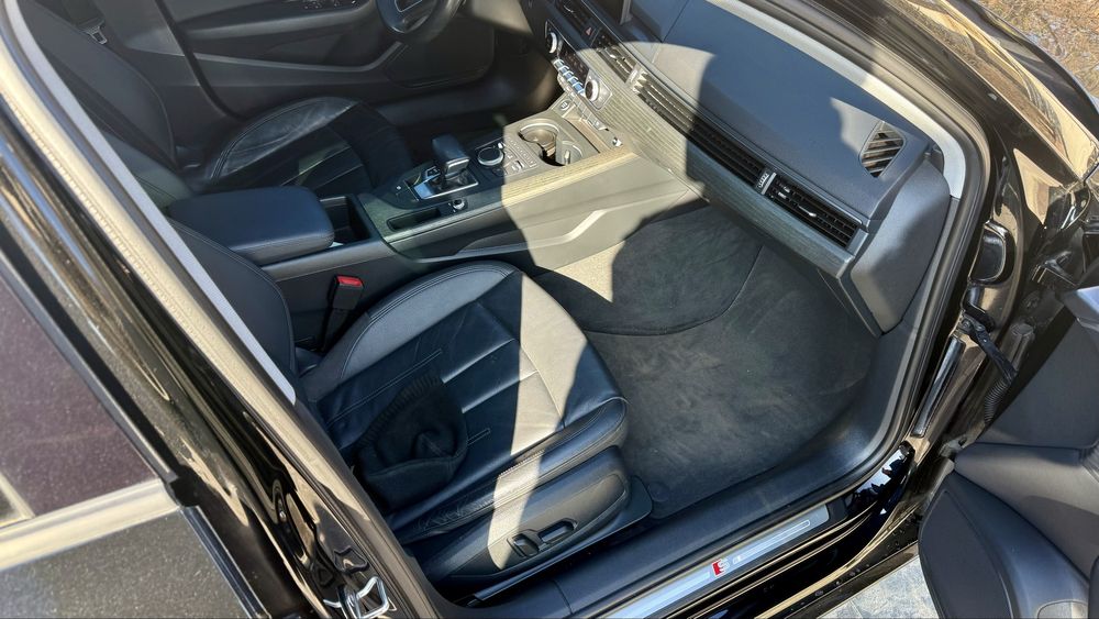 Audi A4 Sline 2017р