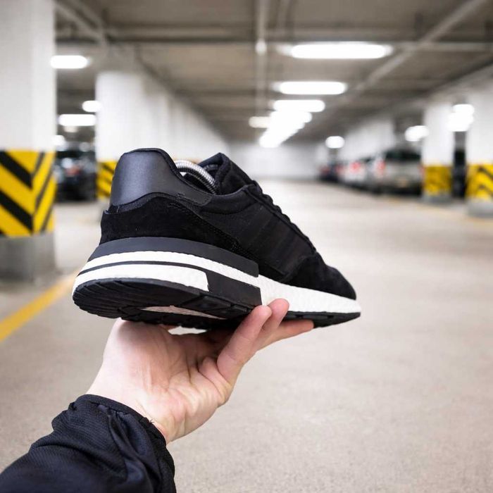 2235 Adidas ZX 500 RM чорні з білим - з 36 по 43 взуття кросівки