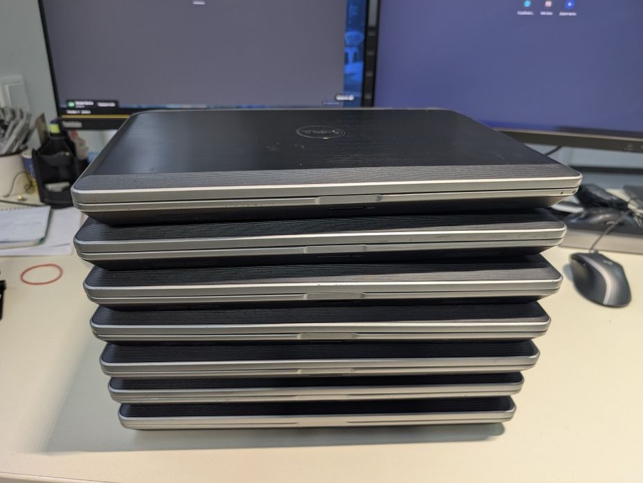 Недорогі Ноутбуки Dell 3500-4000  є кількість ( для дому та навчання)
