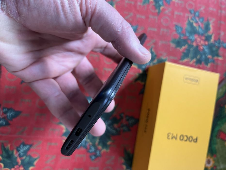 Продам телефон Poco M3