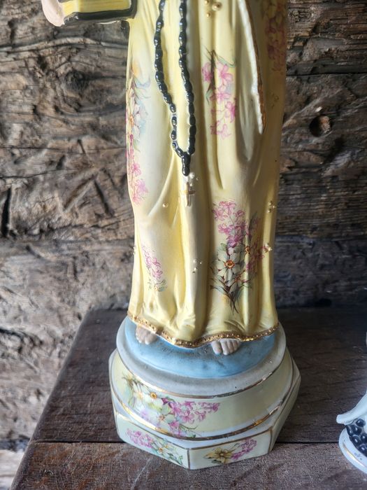 Biskwit Święty Antoni z Padwy pięknie malowana figurka porcelanowa