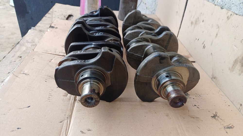 Коленвал колінвал Renault Trafic Vivaro Scenic Laguna Megane 1.9 Dci