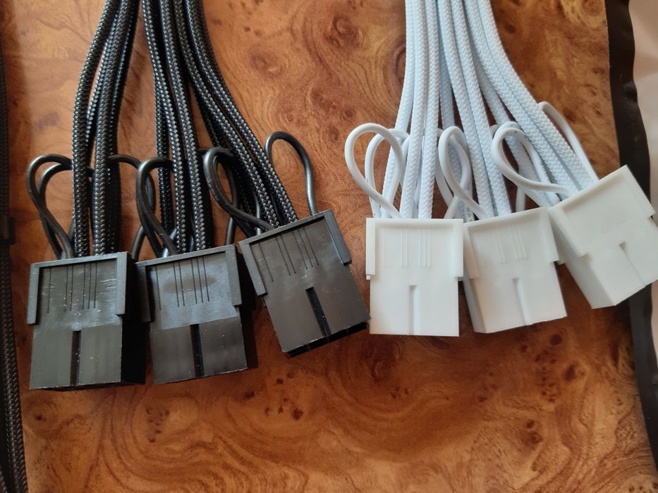 Переходник питания PCIE5.0 ATX3.0  12VHPWR RTX 4070/4080/4090