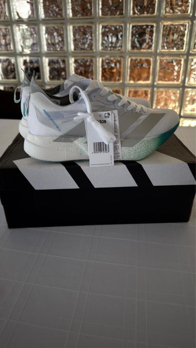 Tenis adizero adidas