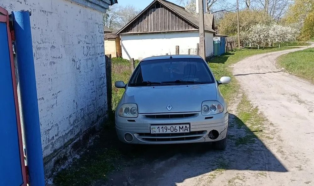 Продам Рено кліо 2001 року