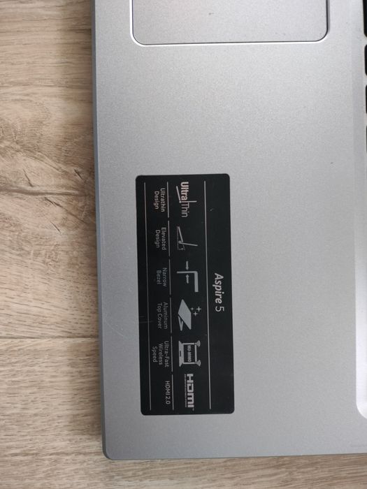 Laptop Acer Aspire A515-56