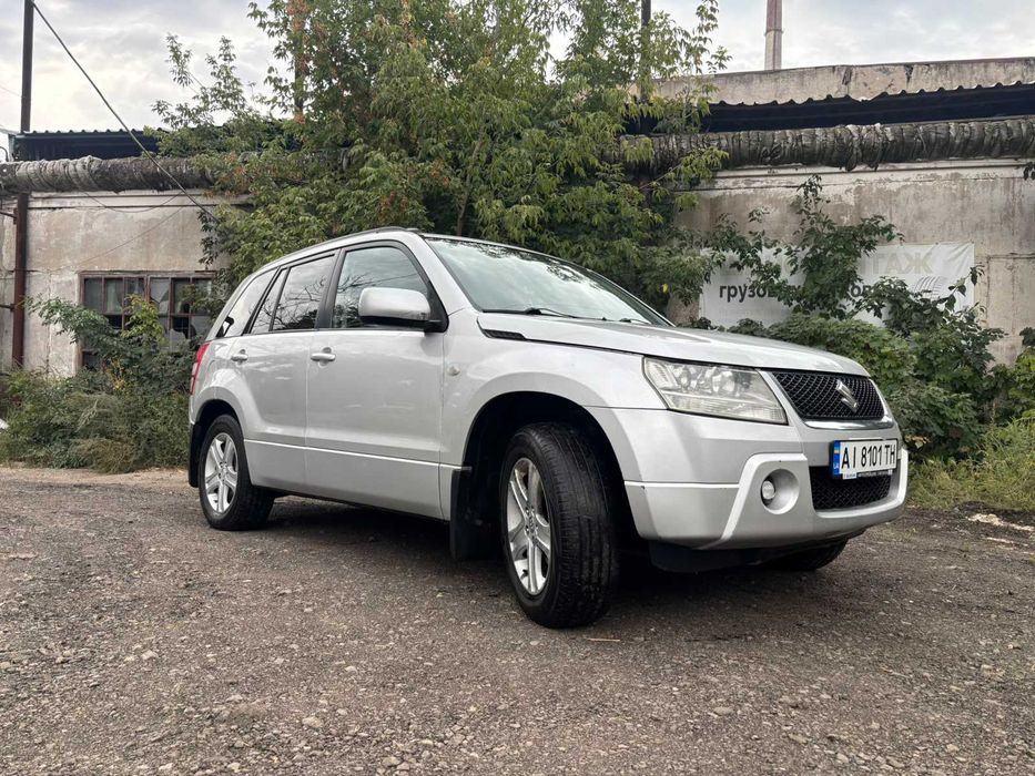 Автомобіль Suzuki Grand Vitara