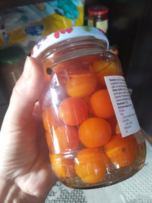 Помідори чері мариновані