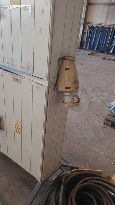 Sprzedam rozdzielnię budowlaną