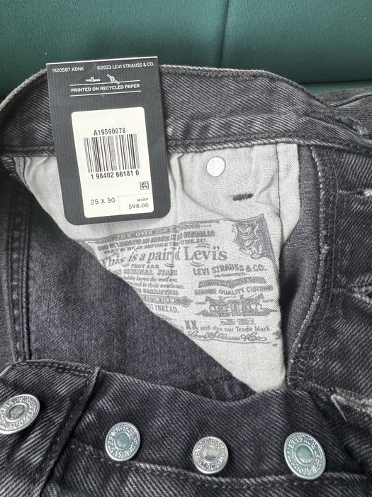Джинси бренду Levi’s, 501 модель 90-х прямого крою, сіро-чорні