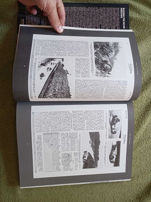 Livro Racing the Silver Arrows: Mercedes Benz versus , de Chris Nixon