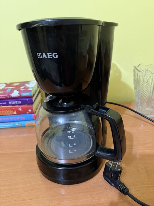 Кавоварка у відмінному стані.